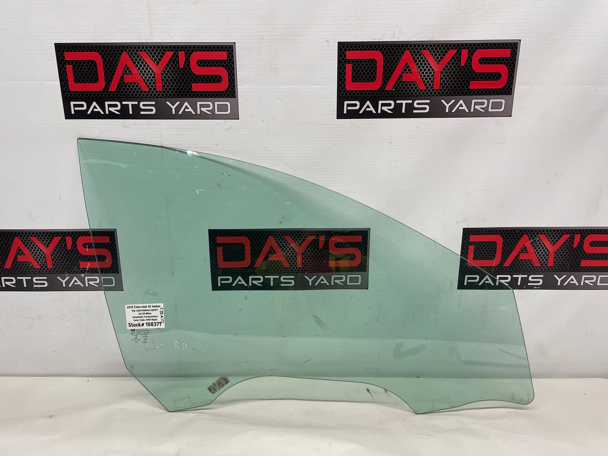 2015 Chevy SS Sedan RH Passenger Front Door Window Glass OEM - Day's Parts Yard