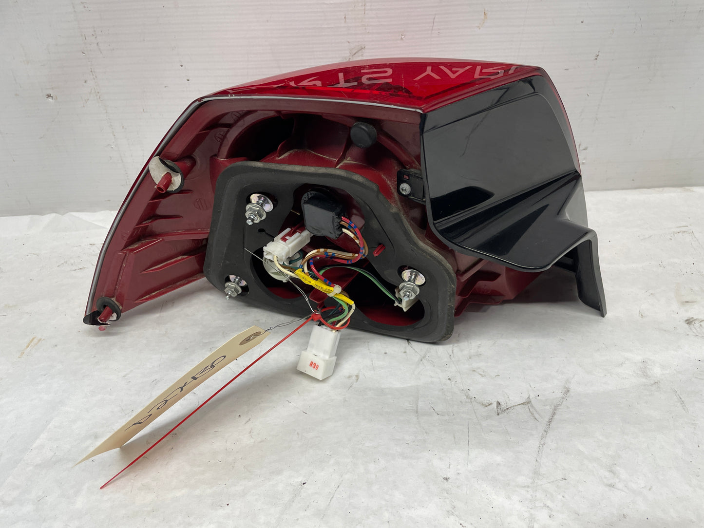 2009 Pontiac G8 RH Passenger Tail Light Taillight Lamp OEM - Day's Parts Yard