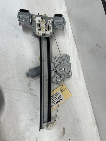 2009 Pontiac G8 GT RH Passenger Rear Window Regulator Motor OEM - Day's Parts Yard