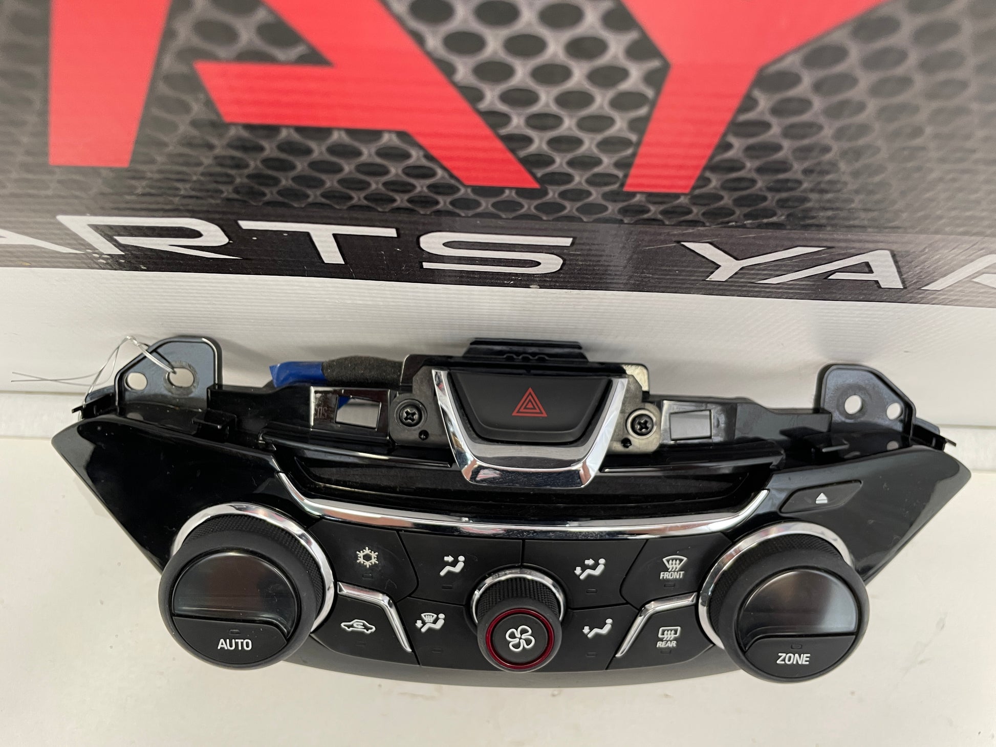 2014 Chevy SS Sedan HVAC Controls Heat A/C Control Unit OEM - Day's Parts Yard