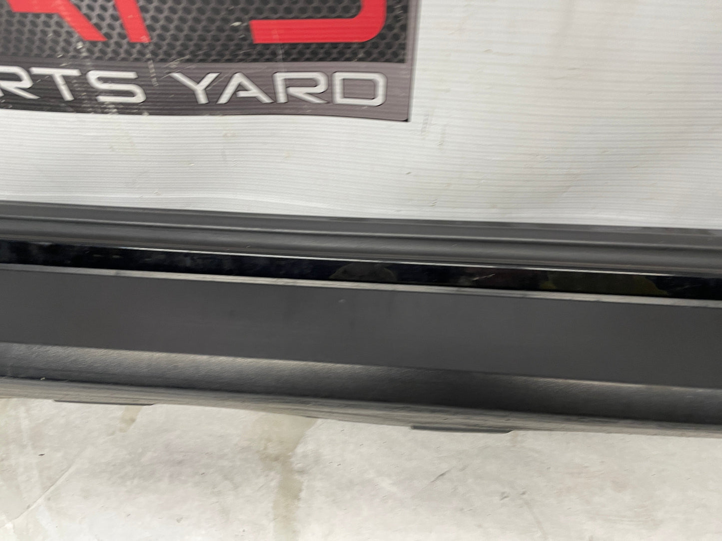 2013 Chevy Camaro ZL1 RH Passenger Rocker Molding Side Skirt Panel OEM