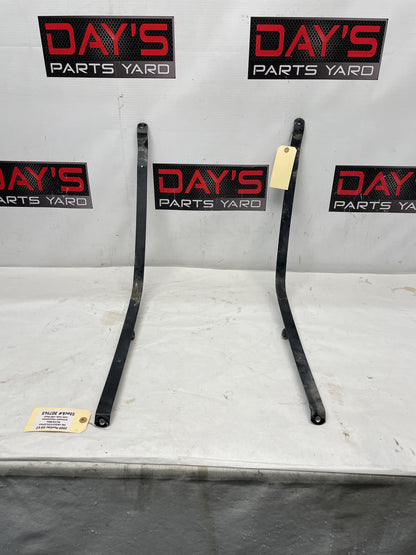2009 Pontiac G8 GT Fuel Gas Tank Straps OEM