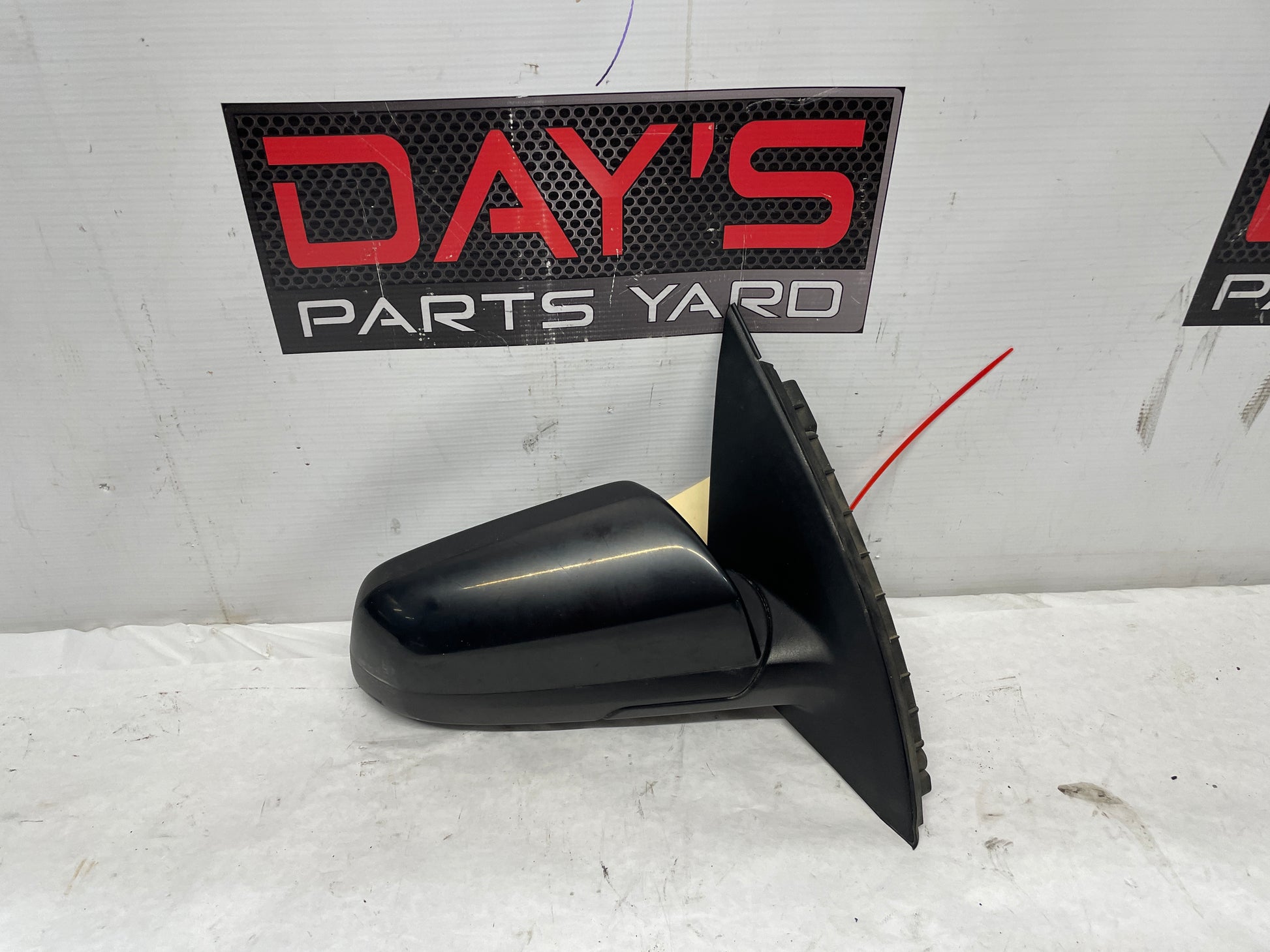 2009 Pontiac G8 RH Passenger Exterior Side Door Mirror OEM - Day's Parts Yard