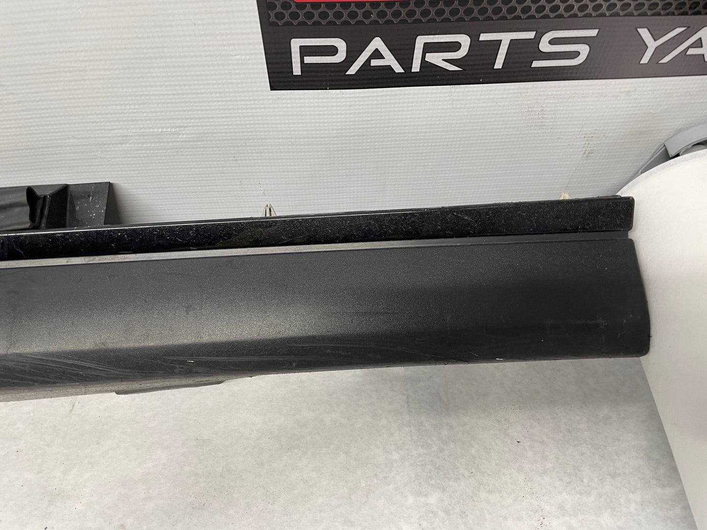 2013 Chevy Camaro ZL1 RH Passenger Rocker Molding Side Skirt Panel OEM