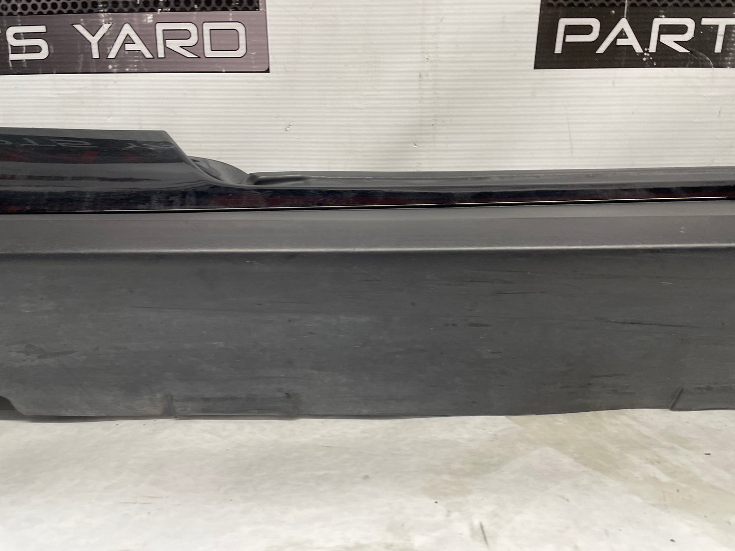 2013 Chevy Camaro ZL1 RH Passenger Rocker Molding Side Skirt Panel OEM