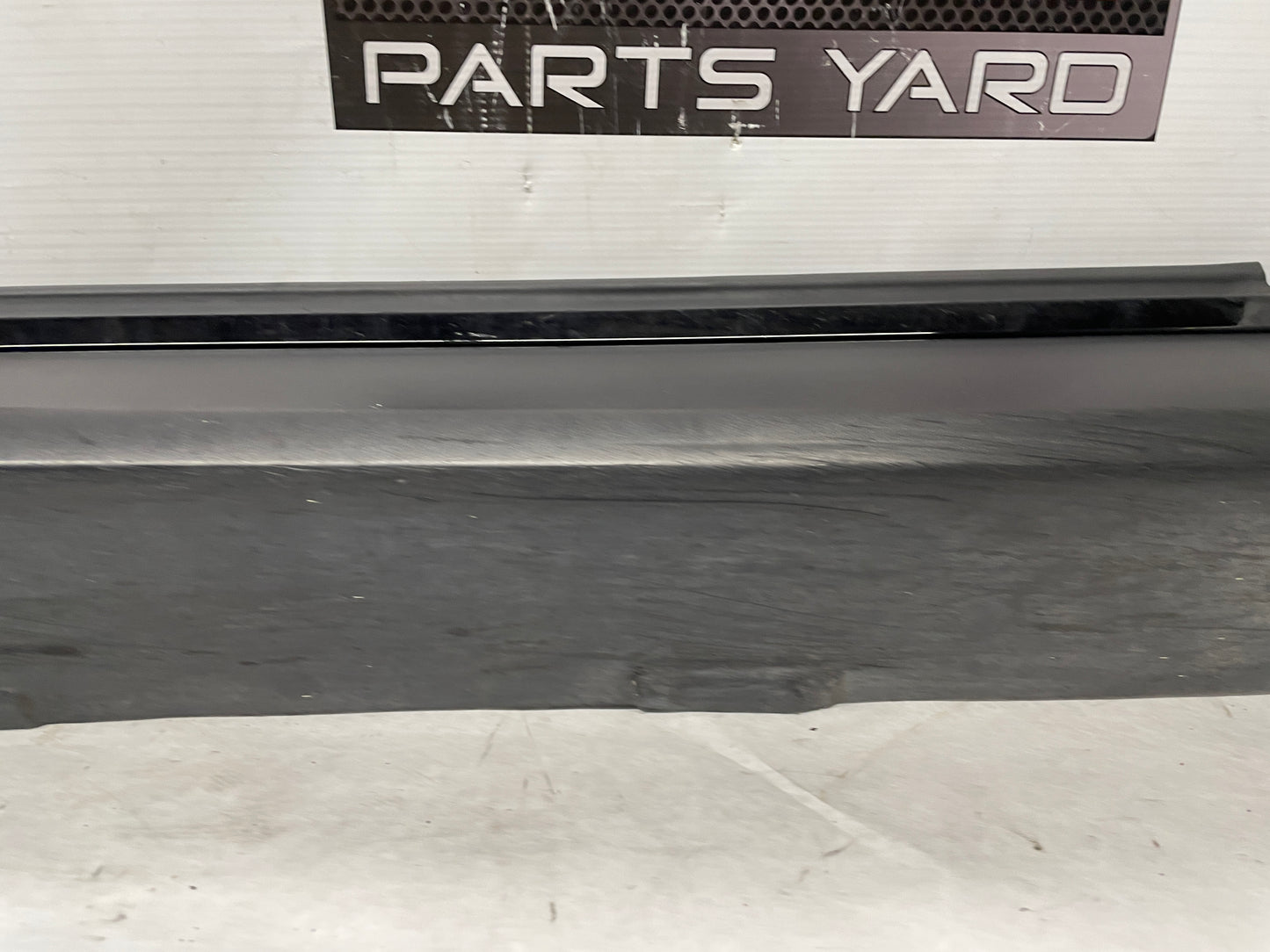 2013 Chevy Camaro ZL1 RH Passenger Rocker Molding Side Skirt Panel OEM