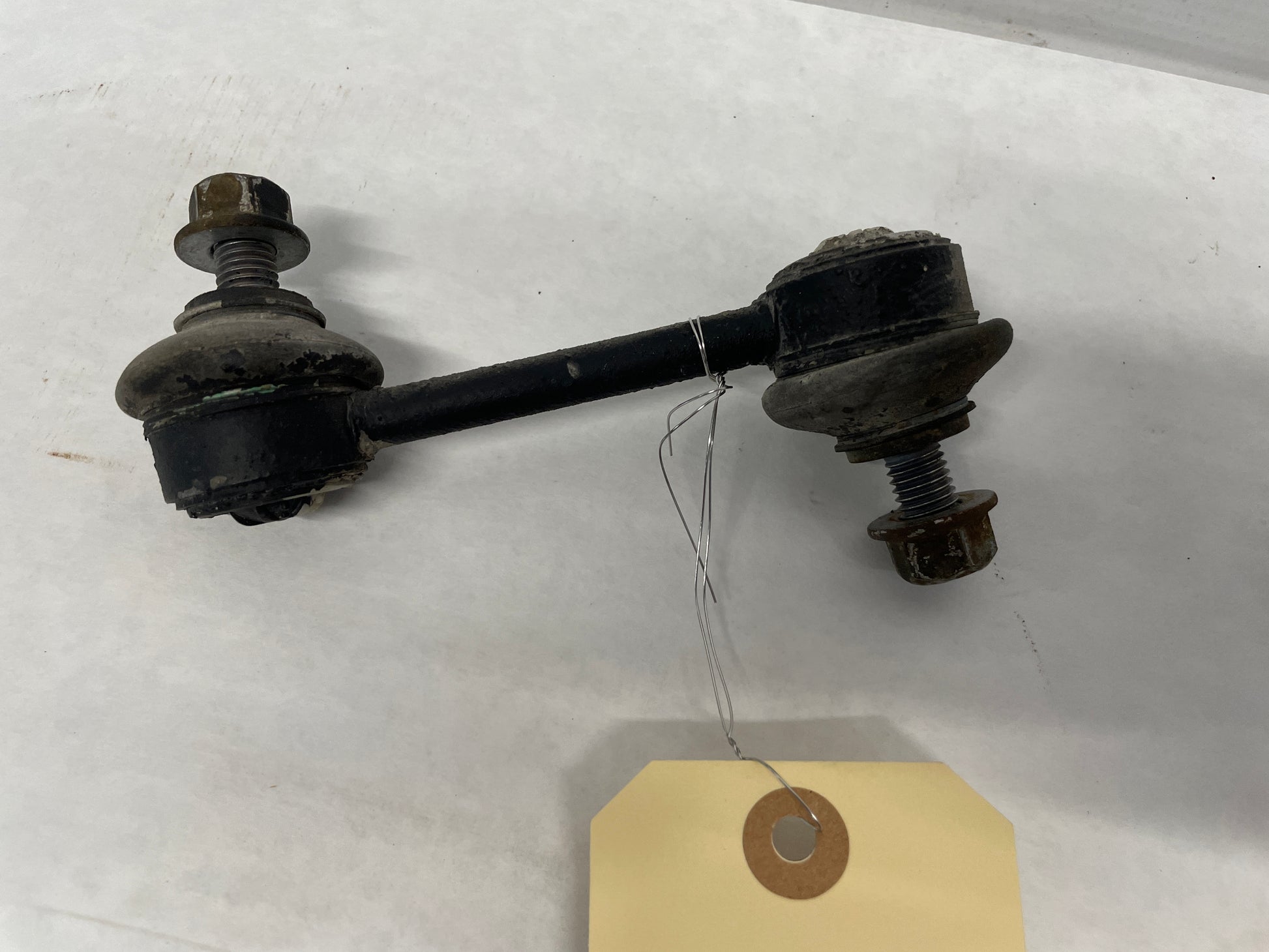 2009 Pontiac G8 GT Rear Suspension Sway Bar Stabilizer End Links OEM - Day's Parts Yard
