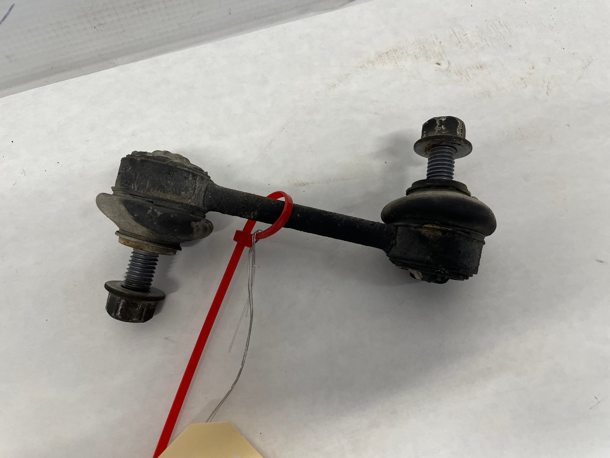 2009 Pontiac G8 GT Rear Suspension Sway Bar Stabilizer End Links OEM - Day's Parts Yard
