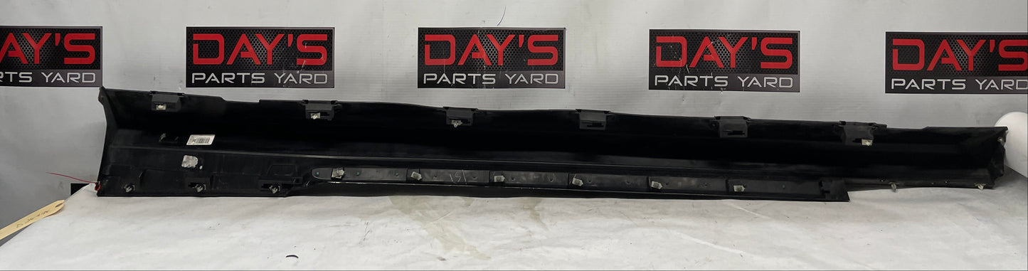 2013 Chevy Camaro ZL1 RH Passenger Rocker Molding Side Skirt Panel OEM