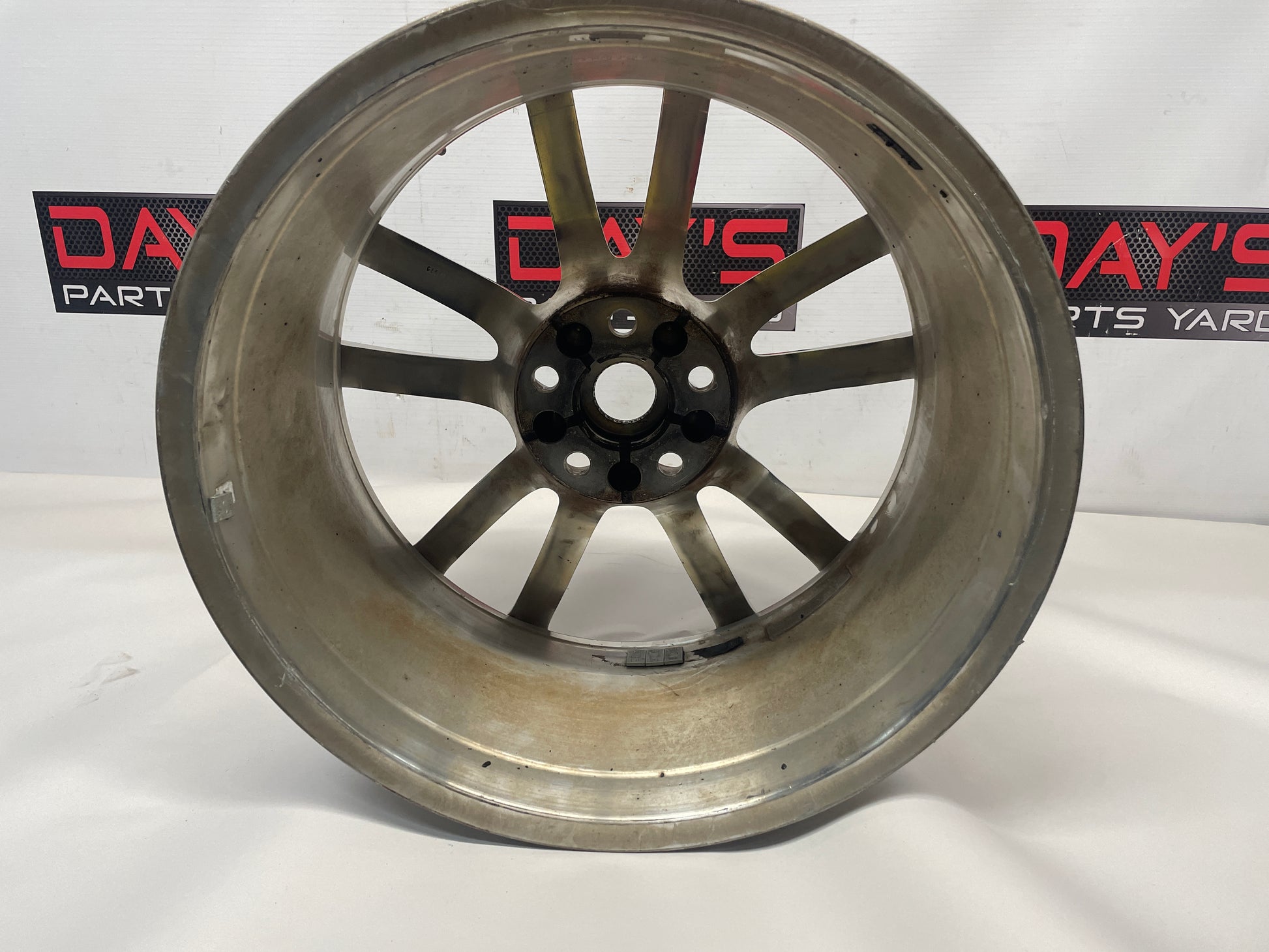 2015 Chevy SS Sedan Factory OEM Front Wheel 19X8.5 - Day's Parts Yard
