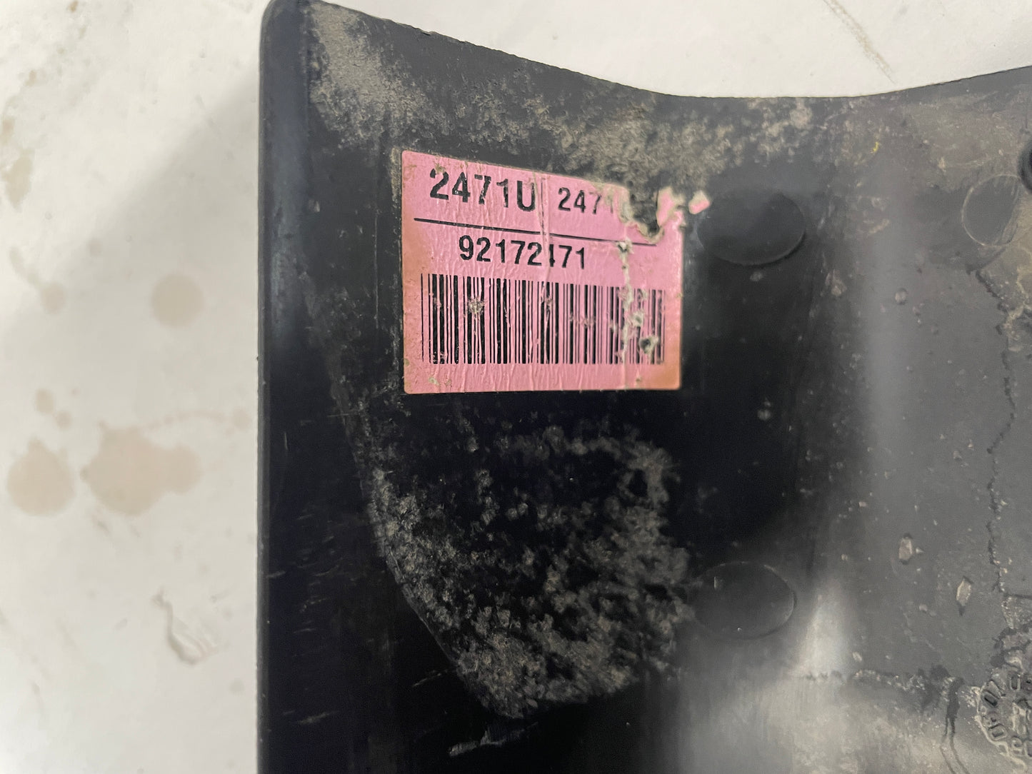 2009 Pontiac G8 GT LH Driver Front Sill Carpet Retainer Kick Panel Scuff Plate Trim OEM