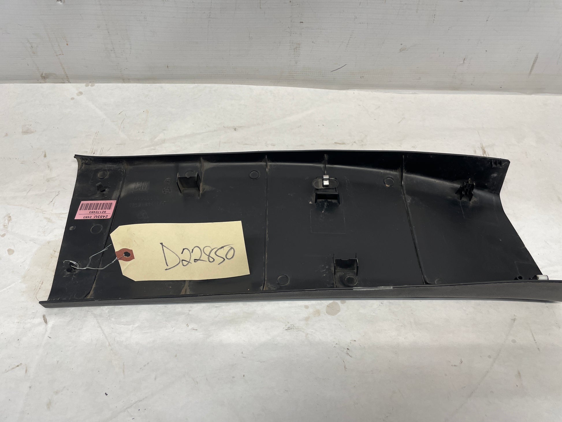 2009 Pontiac G8 GT LH Driver Interior Center B Pillar Trim Molding Panel Cover OEM - Day's Parts Yard