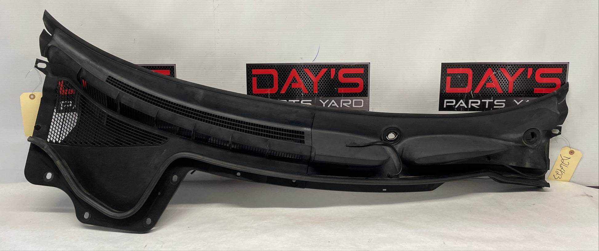 2009 Pontiac G8 GT Complete Windshield Wiper Cowl Grille Trim OEM - Day's Parts Yard
