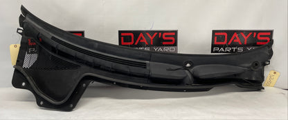 2009 Pontiac G8 GT Complete Windshield Wiper Cowl Grille Trim OEM - Day's Parts Yard