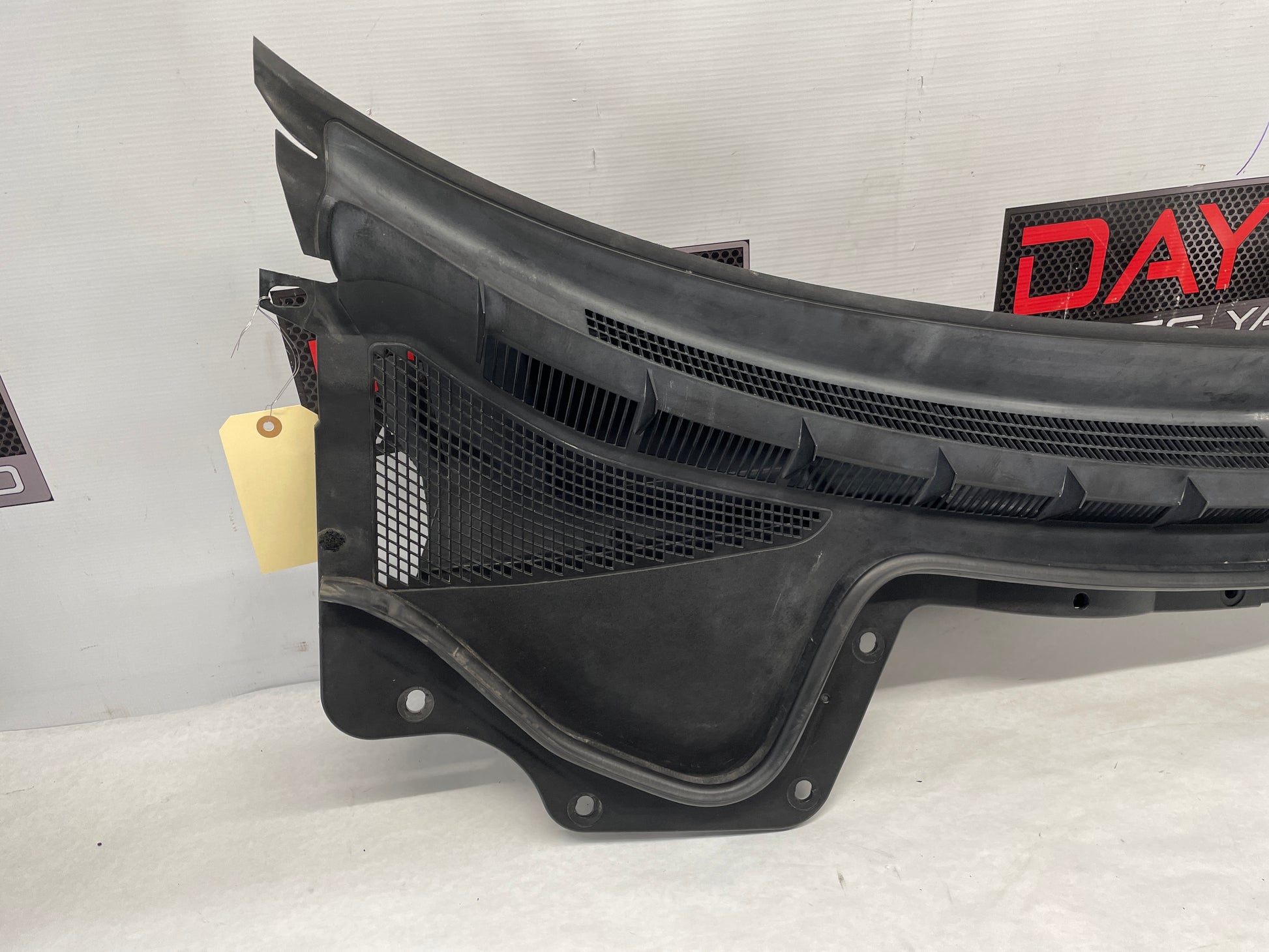 2009 Pontiac G8 GT Complete Windshield Wiper Cowl Grille Trim OEM - Day's Parts Yard