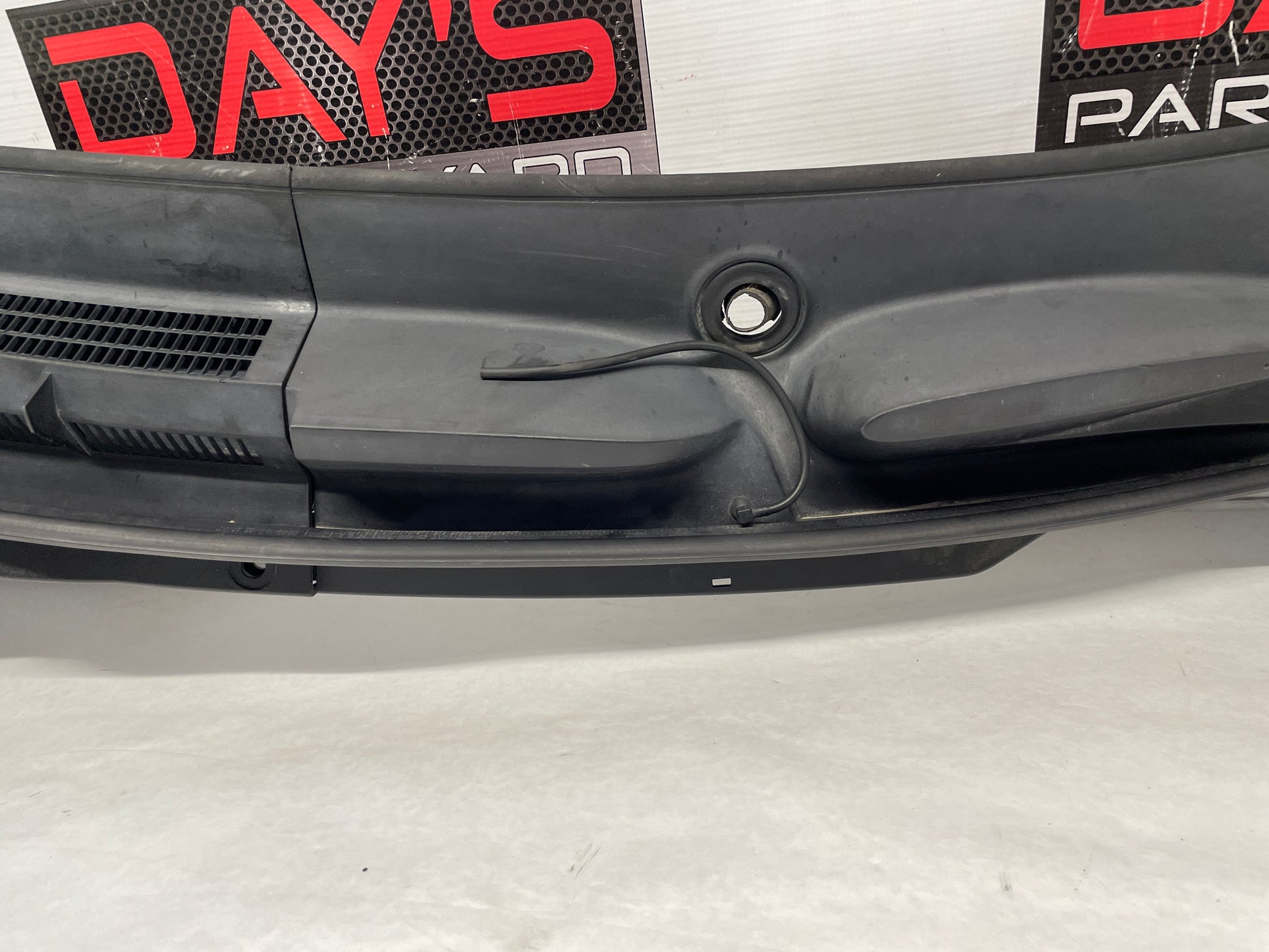 2009 Pontiac G8 GT Complete Windshield Wiper Cowl Grille Trim OEM - Day's Parts Yard