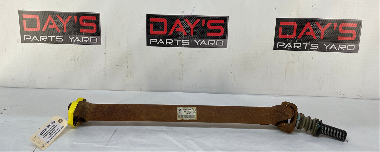 2007Chevy Silverado K3500 Front Drive Prop Shaft Driveshaft Assembly OEM - Day's Parts Yard