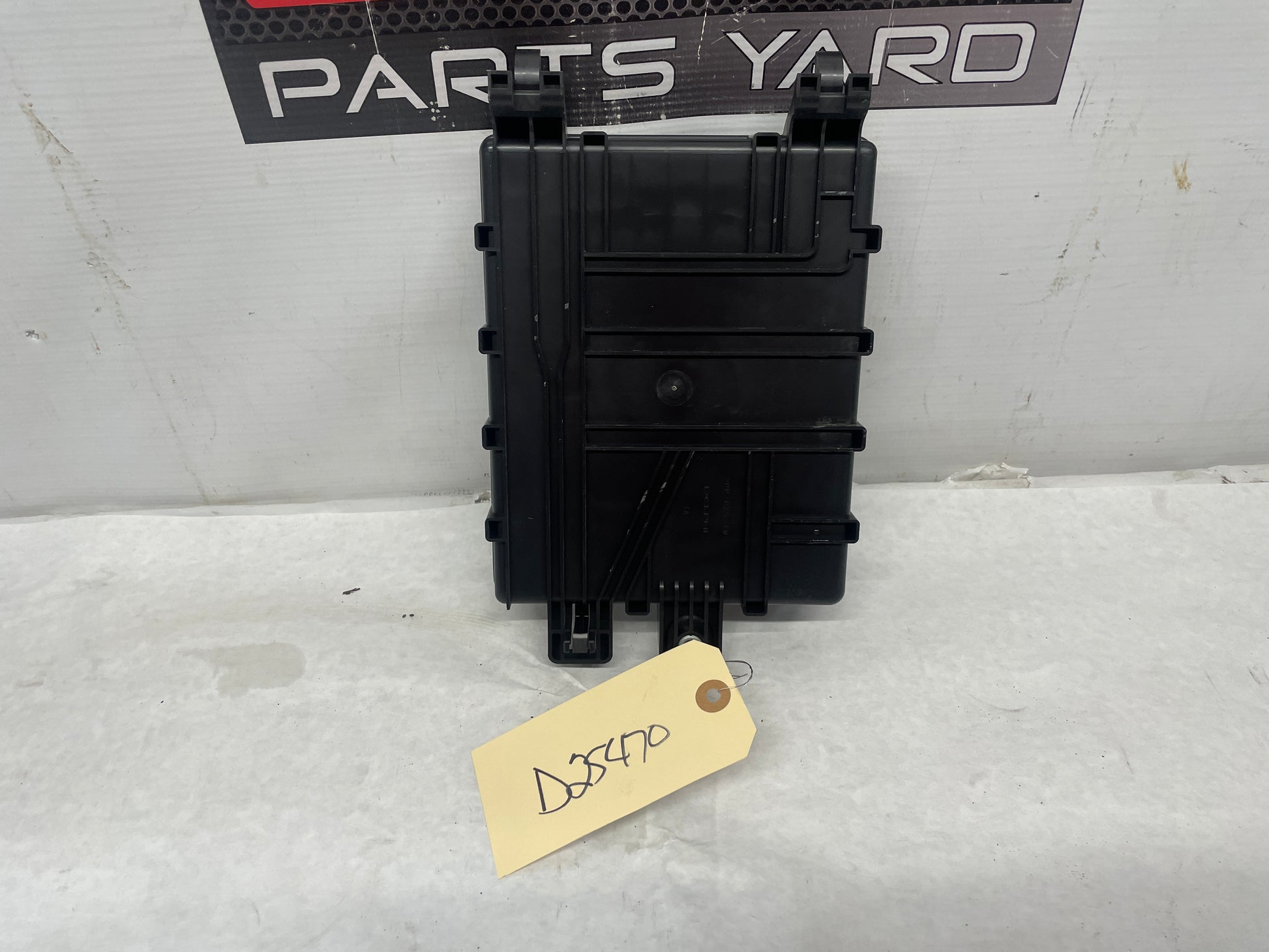 2014 Chevy SS Sedan Rear Fuse Relay Box Block OEM - Day's Parts Yard
