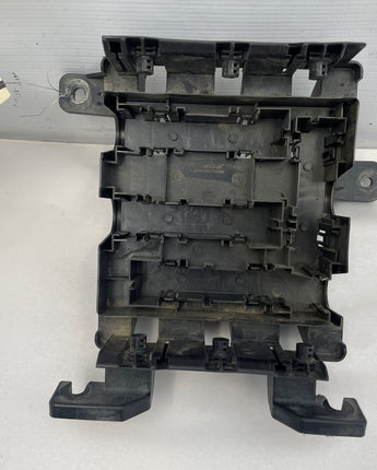 2020 Chevy Camaro SS Engine Motor Wiring Harness Fuse Block Retainer Bracket OEM
