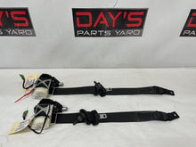 2009 Pontiac G8 GT RH & LH Front Seat Belts Retractors OEM - Day's Parts Yard