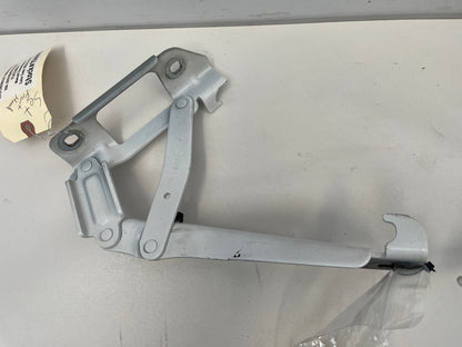 2015 Chevy Camaro SS RH & LH Hood Hinges OEM - Day's Parts Yard