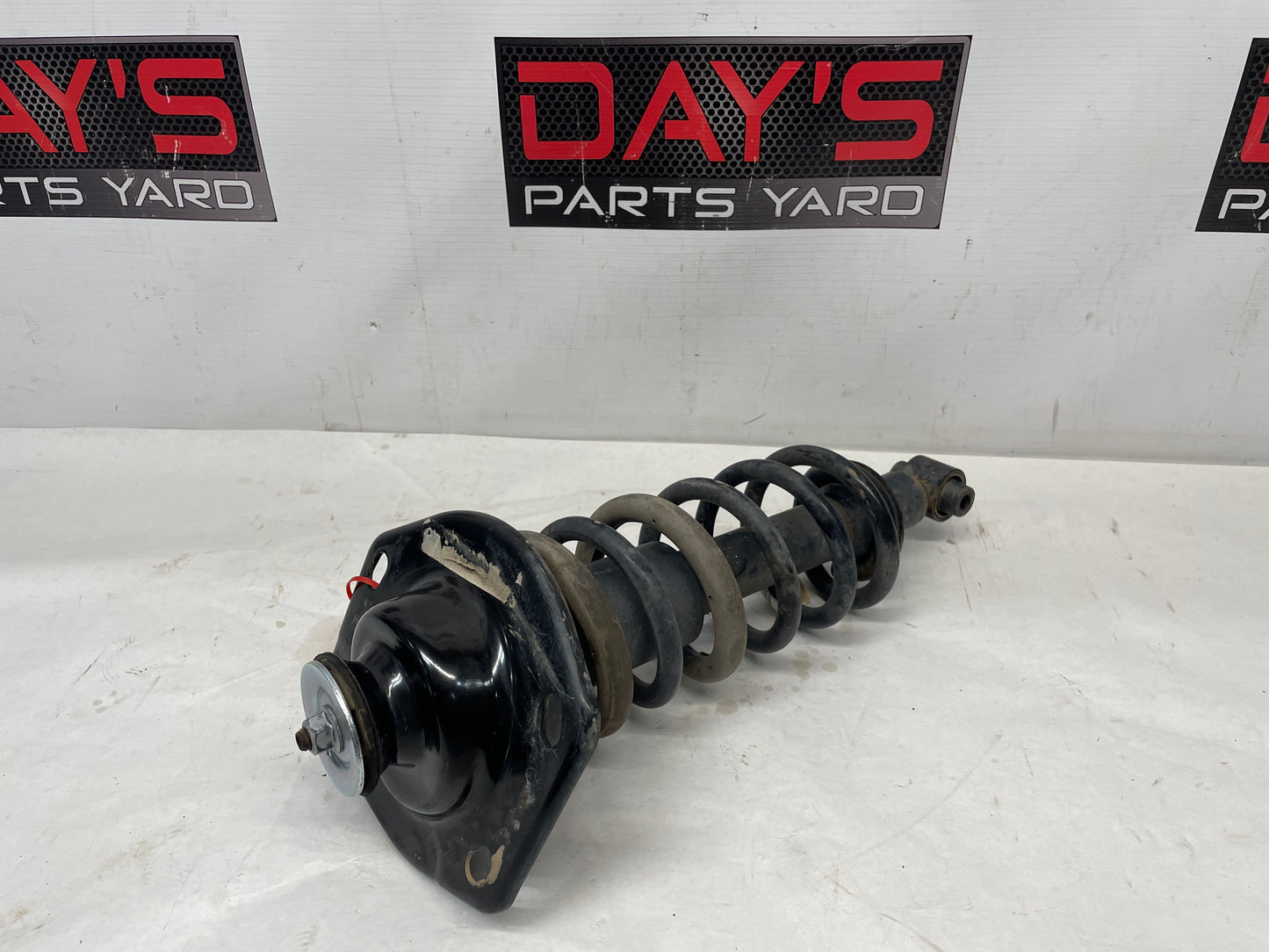 2009 Pontiac G8 GT RH Passenger Rear Strut Assembly OEM
