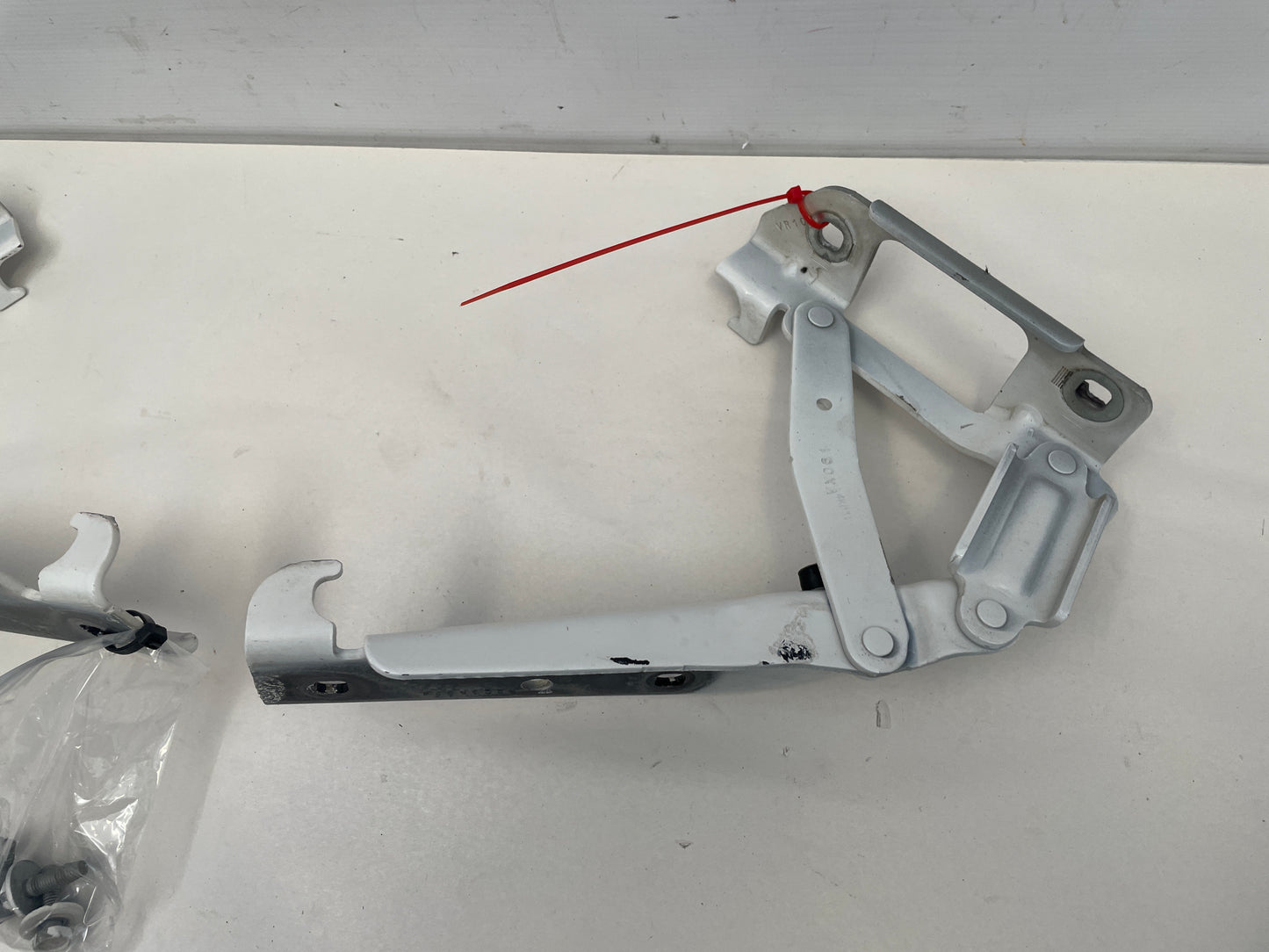 2015 Chevy Camaro SS RH & LH Hood Hinges OEM - Day's Parts Yard