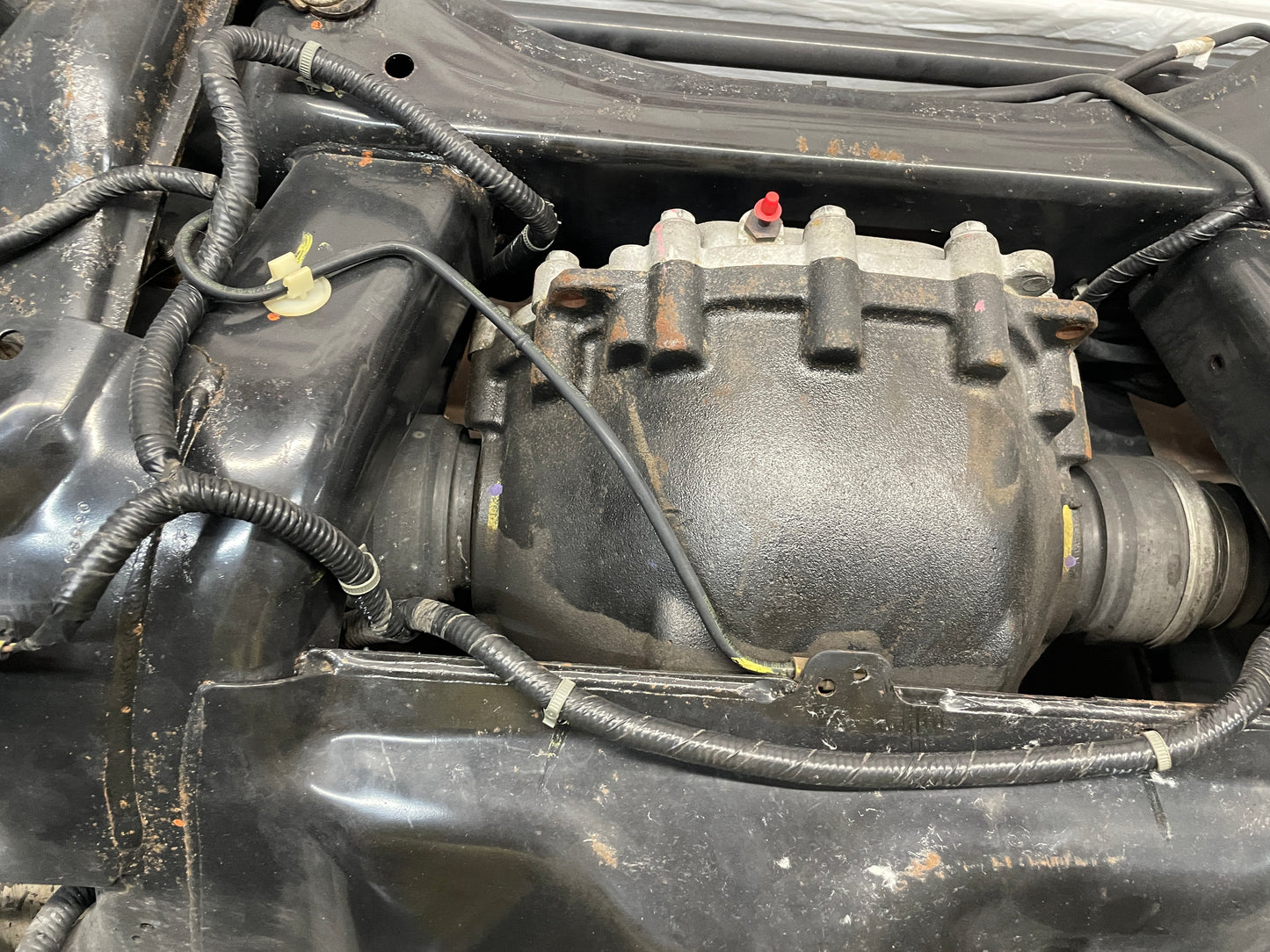 2013 Chevy Camaro ZL1 Rear Axle Suspension Cradle Subframe Differential 3.23 LSD OEM