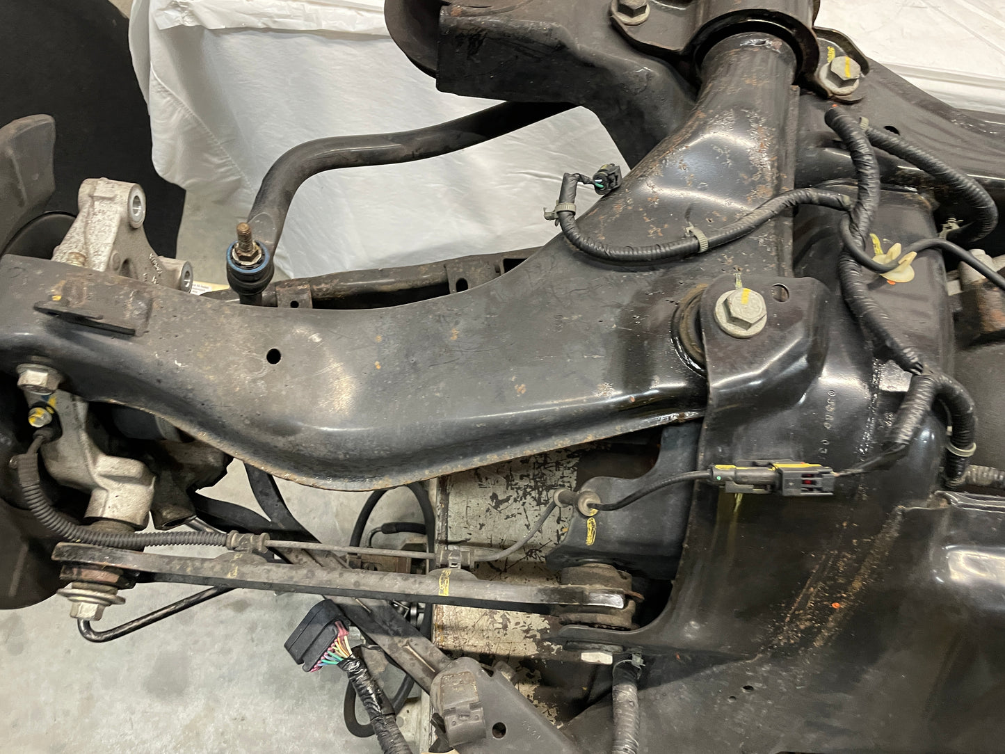 2013 Chevy Camaro ZL1 Rear Axle Suspension Cradle Subframe Differential 3.23 LSD OEM