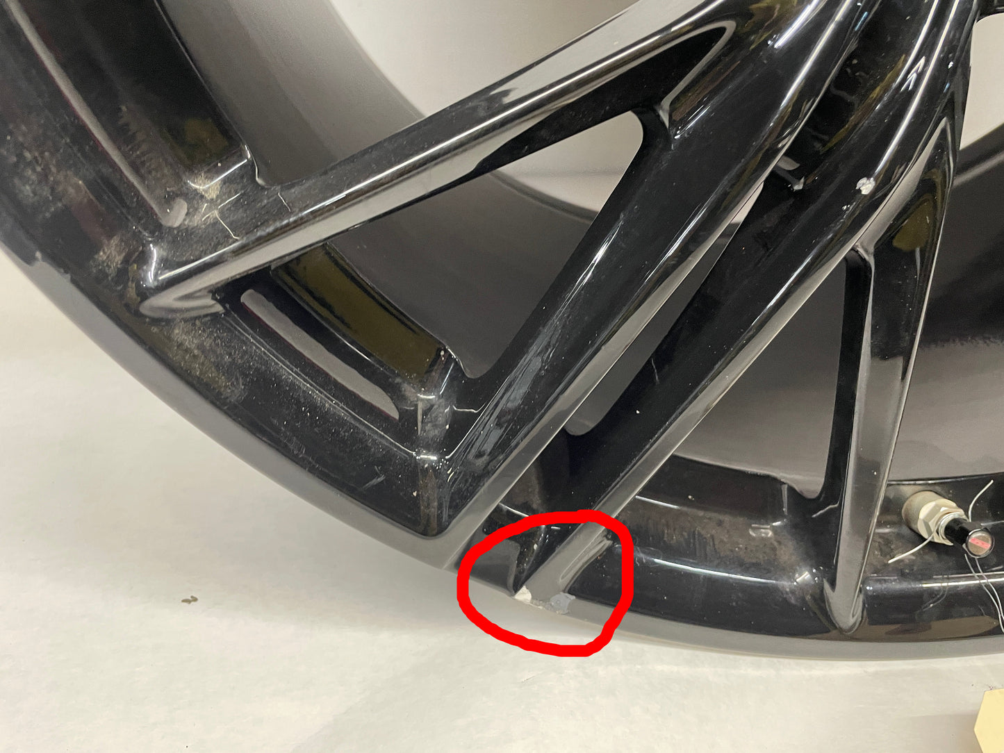 2015 Chevy Camaro SS Rear Wheel 20X11 - Day's Parts Yard