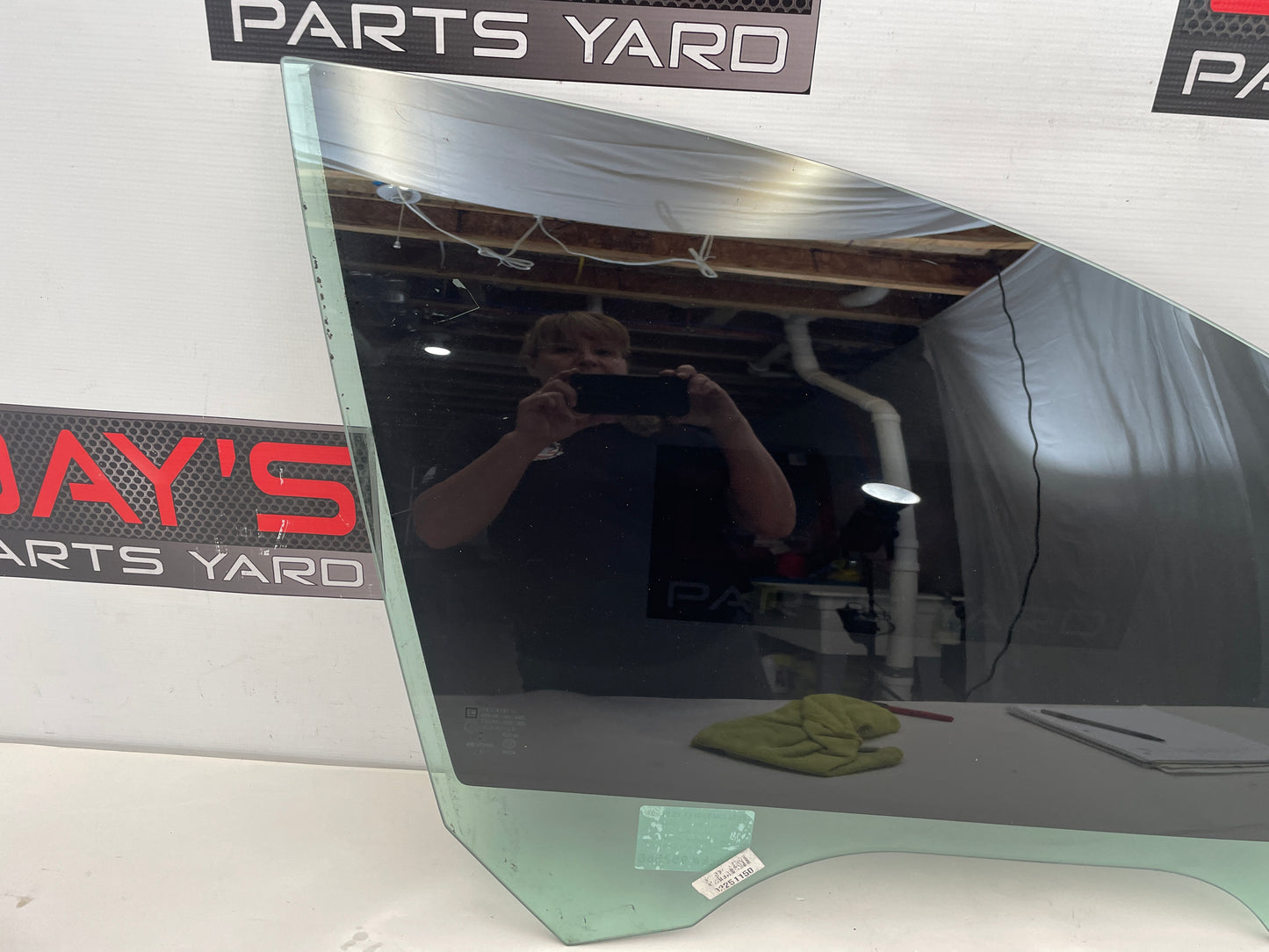 2014 Chevy SS Sedan Front RH Passenger Door Window Glass OEM