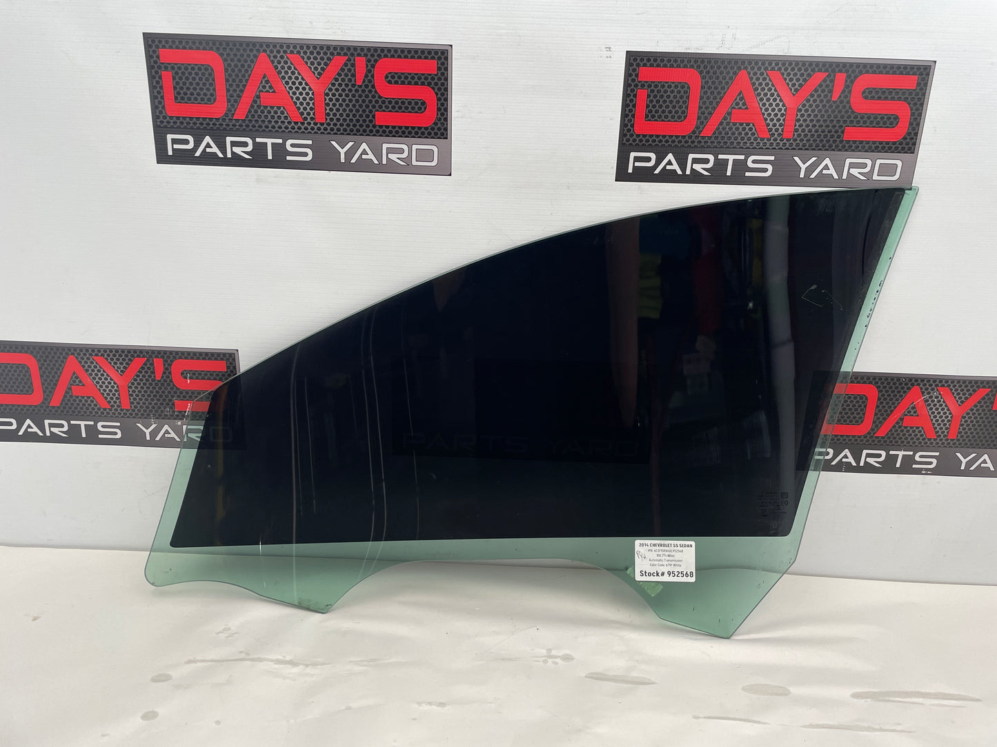 2014 Chevy SS Sedan Front RH Passenger Door Window Glass OEM