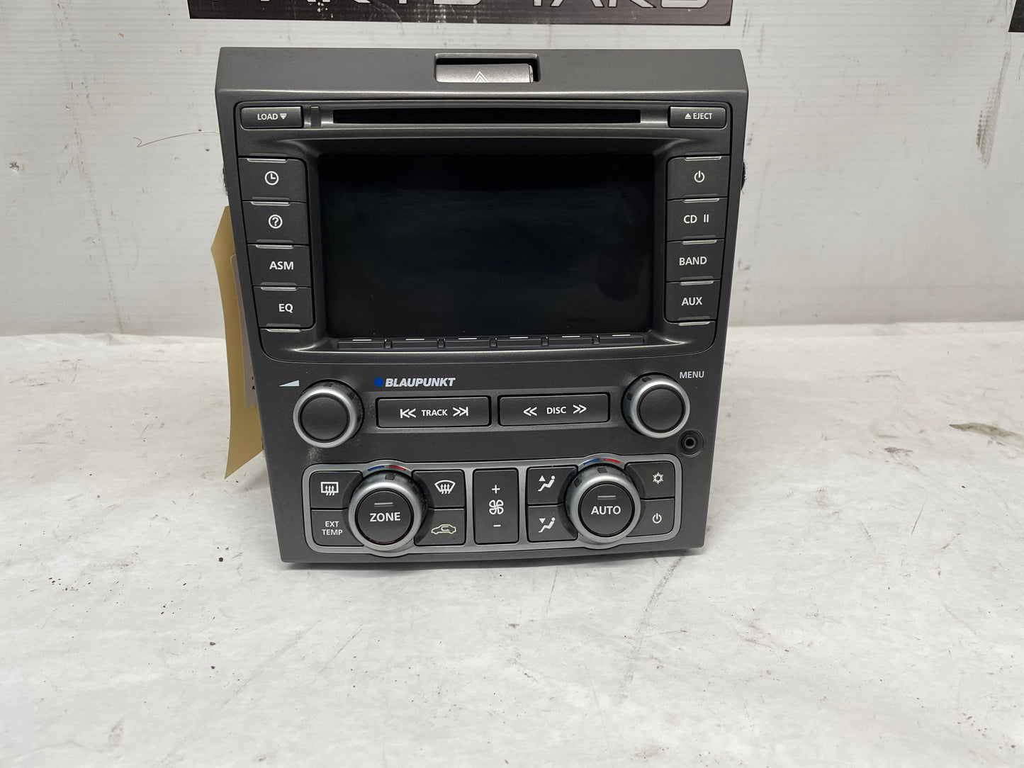 2009 Pontiac G8  Blaupunkt Radio CD Player Stereo Dash Control Unit OEM - Day's Parts Yard