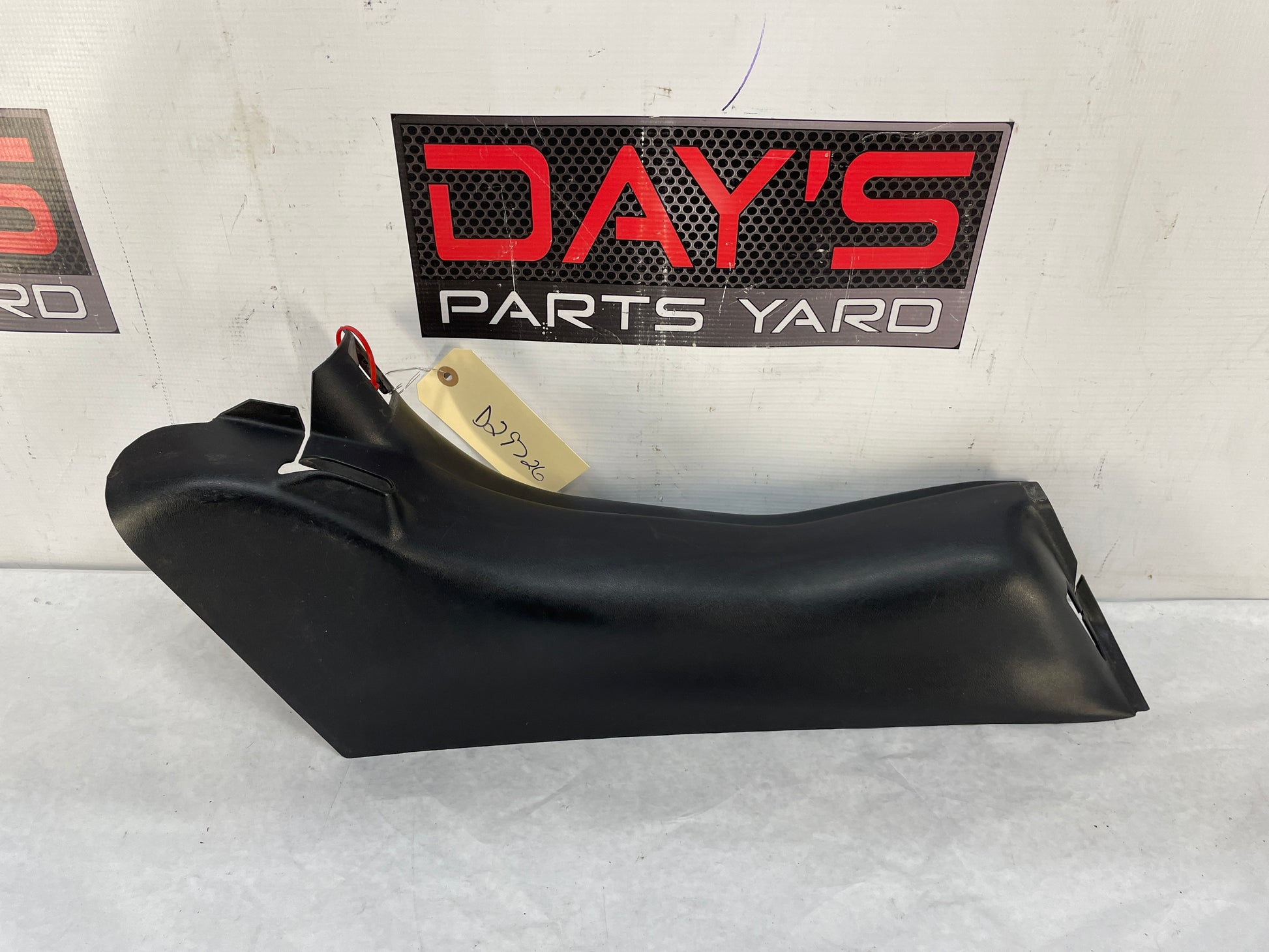 2004 Chevy C5 Corvette RH Passenger B Pillar Seat Belt Cover Trim Molding OEM - Day's Parts Yard