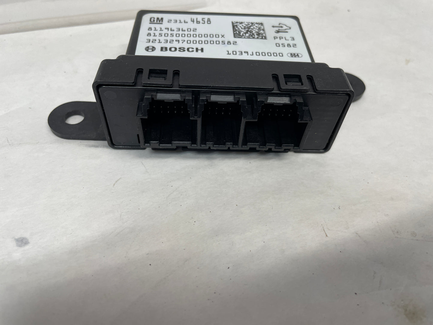 2014 Chevy SS Sedan Parking Aid Control Module OEM - Day's Parts Yard