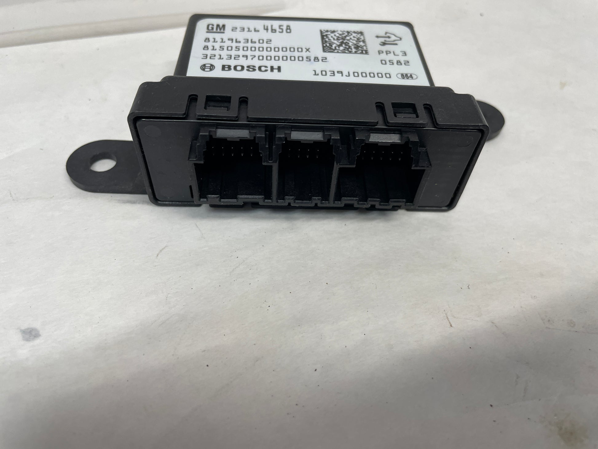 2014 Chevy SS Sedan Parking Aid Control Module OEM - Day's Parts Yard