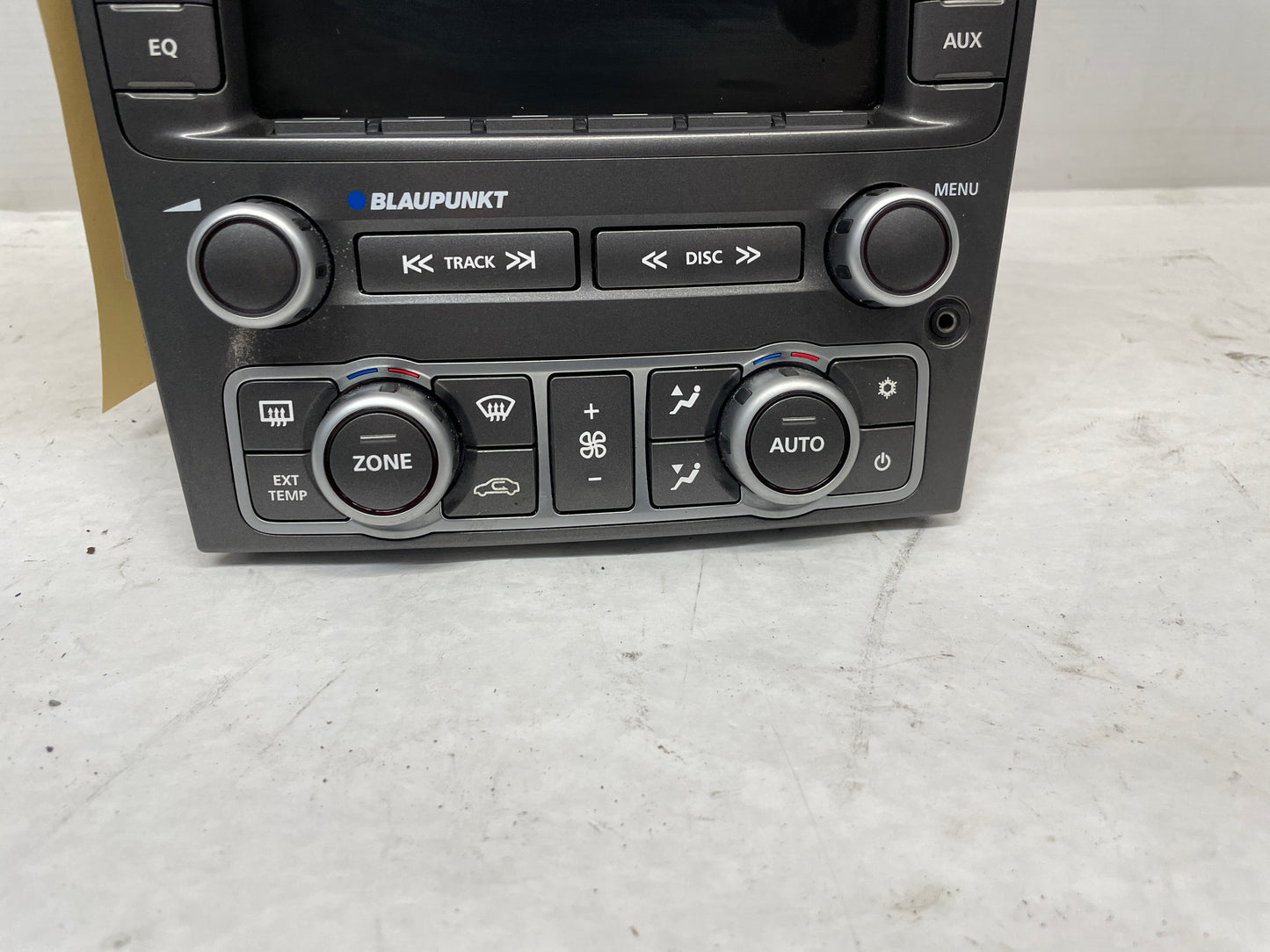2009 Pontiac G8  Blaupunkt Radio CD Player Stereo Dash Control Unit OEM - Day's Parts Yard
