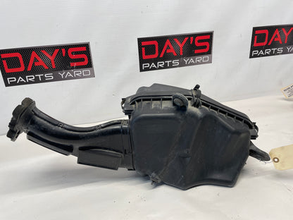 2015 Chevy SS Sedan Factory Air Intake Box Assembly OEM - Day's Parts Yard