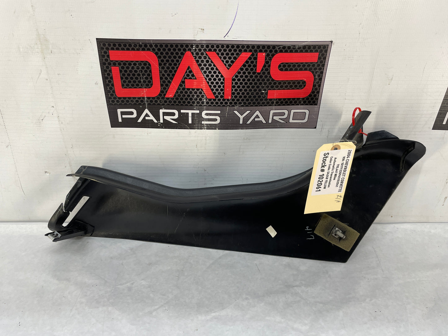 2004 Chevy C5 Corvette RH Passenger B Pillar Seat Belt Cover Trim Molding OEM - Day's Parts Yard