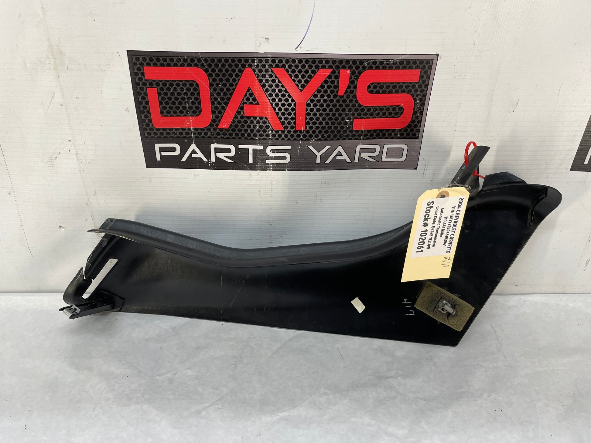 2004 Chevy C5 Corvette RH Passenger B Pillar Seat Belt Cover Trim Molding OEM - Day's Parts Yard