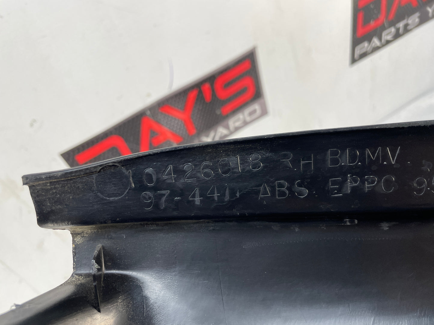 2004 Chevy C5 Corvette RH Passenger B Pillar Seat Belt Cover Trim Molding OEM - Day's Parts Yard