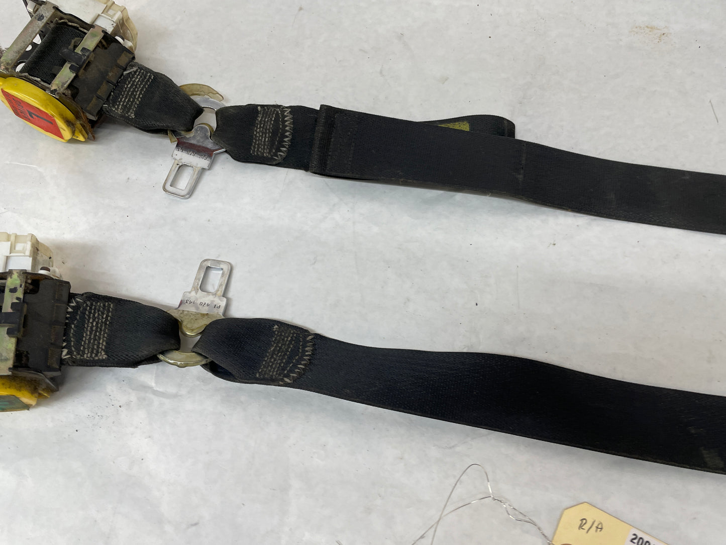 2004 Chevy C5 Corvette RH & LH Seat Belt Retractors OEM Coupe Black - Day's Parts Yard
