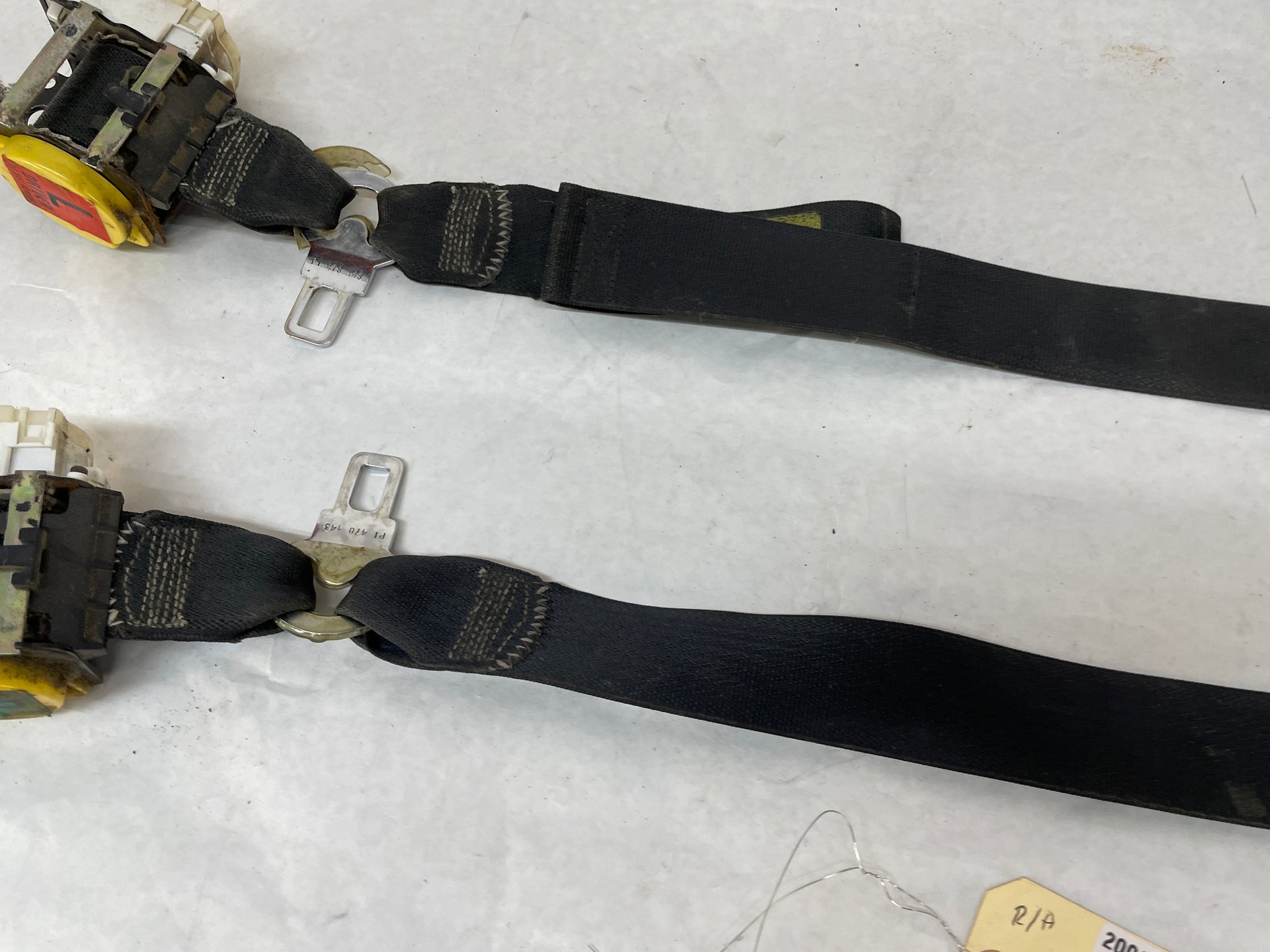 2004 Chevy C5 Corvette RH & LH Seat Belt Retractors OEM Coupe Black - Day's Parts Yard