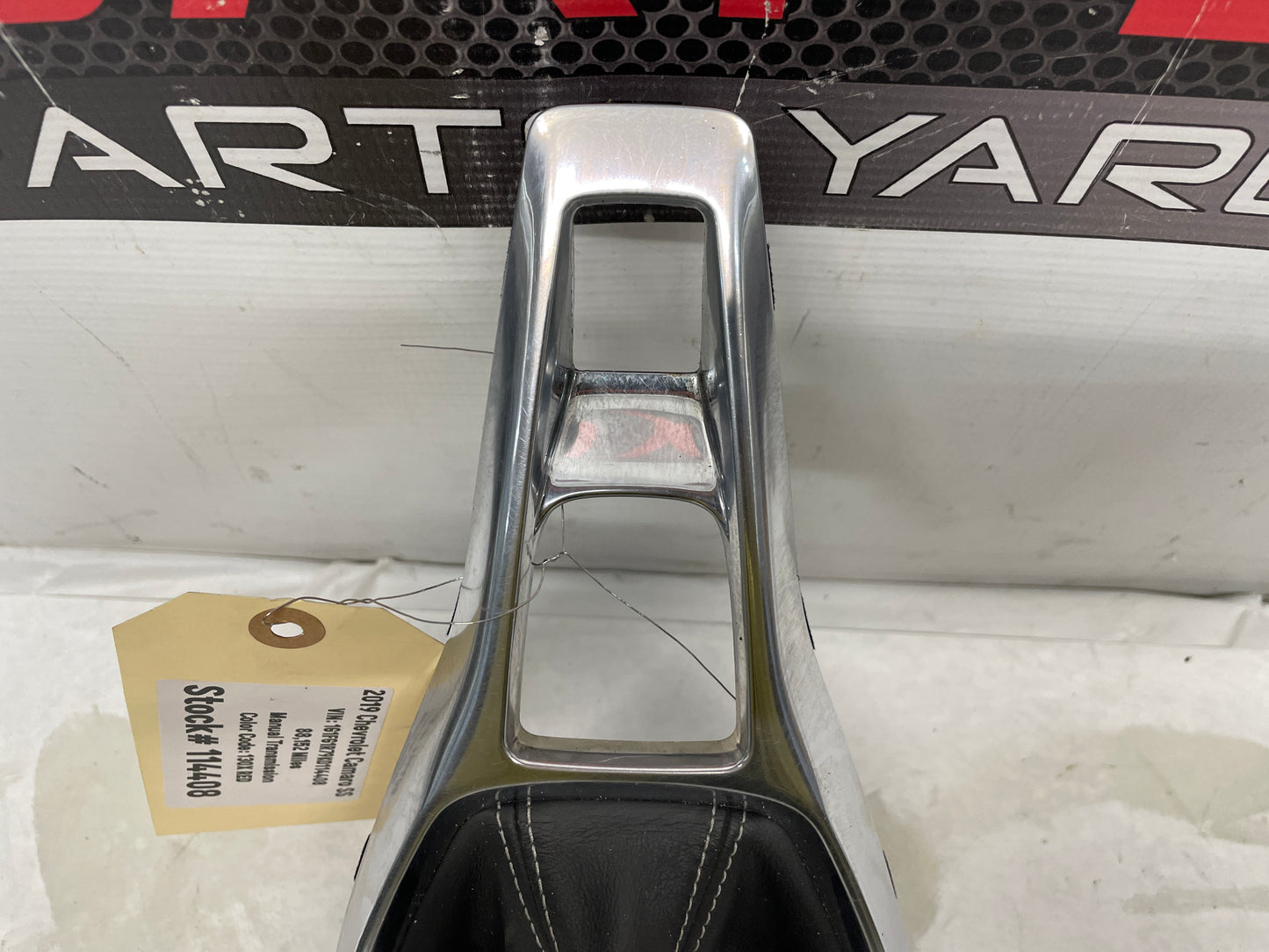 2019 Chevy Camaro SS Shifter Bezel w Black Leather Boot & Knob OEM