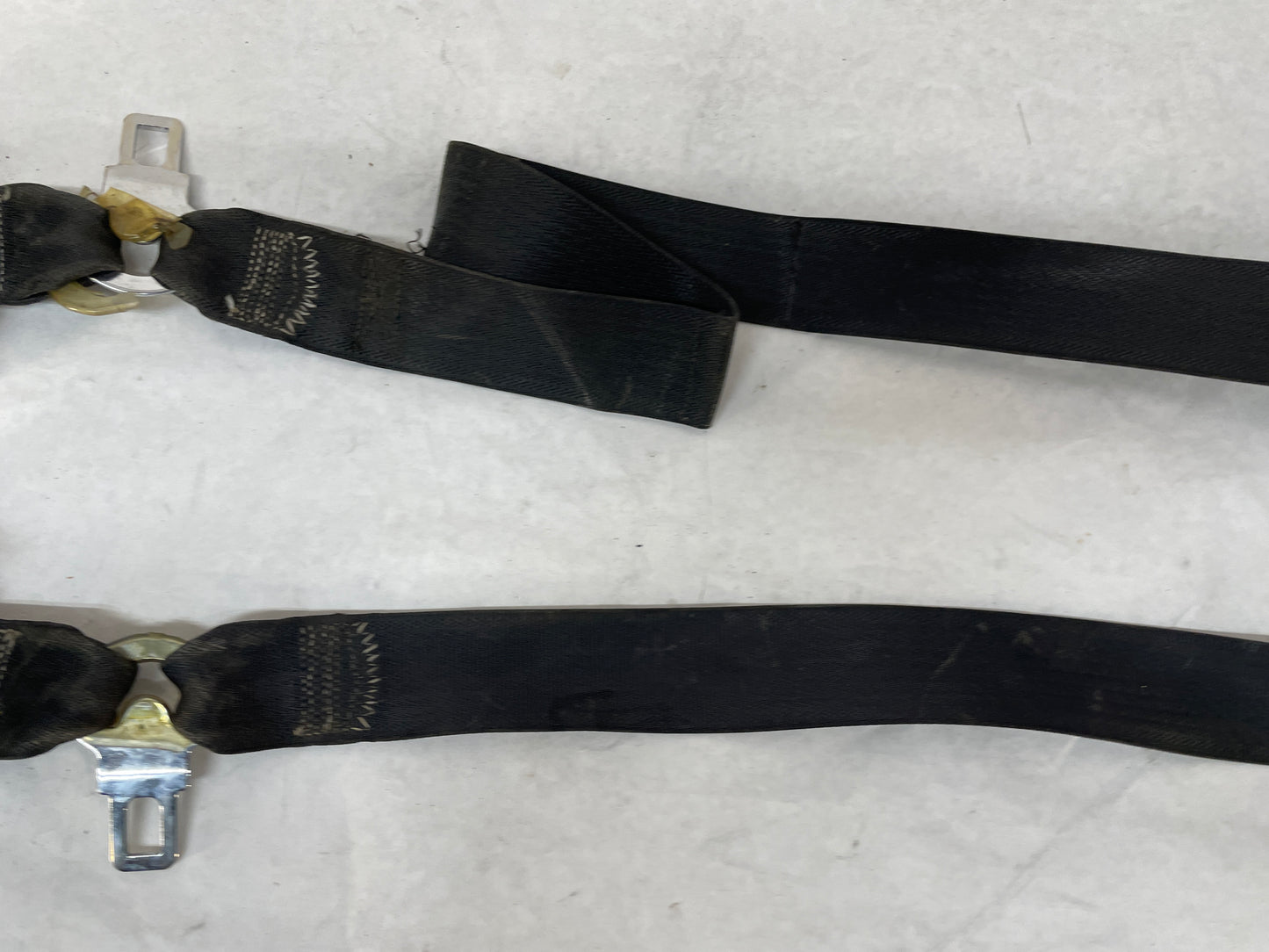 2004 Chevy C5 Corvette RH & LH Seat Belt Retractors OEM Coupe Black - Day's Parts Yard