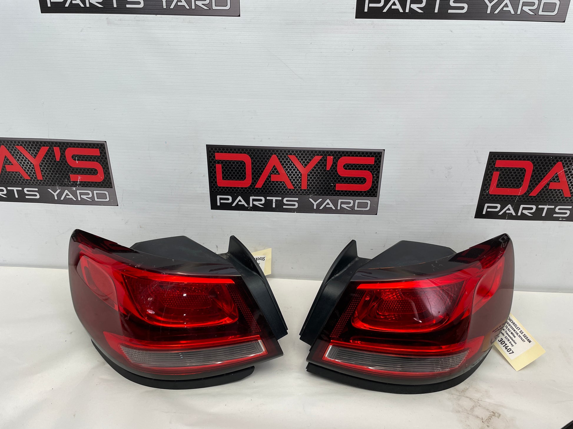 2017 Chevrolet SS Sedan RH & LH Tail Light Taillight Lamp OEM - Day's Parts Yard