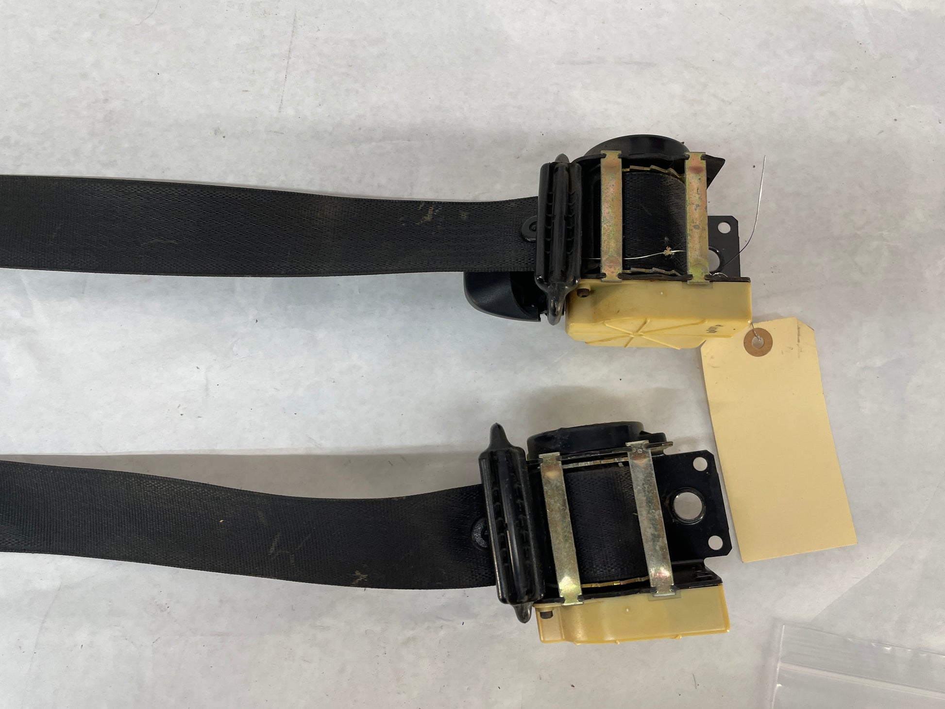 2004 Chevy C5 Corvette RH & LH Seat Belt Retractors OEM Coupe Black - Day's Parts Yard