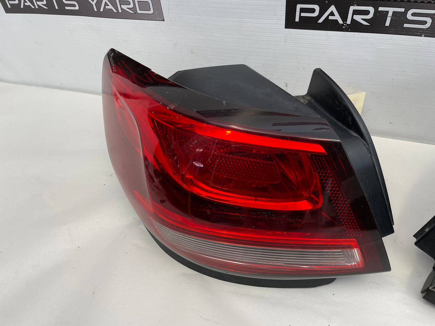 2017 Chevrolet SS Sedan RH & LH Tail Light Taillight Lamp OEM - Day's Parts Yard