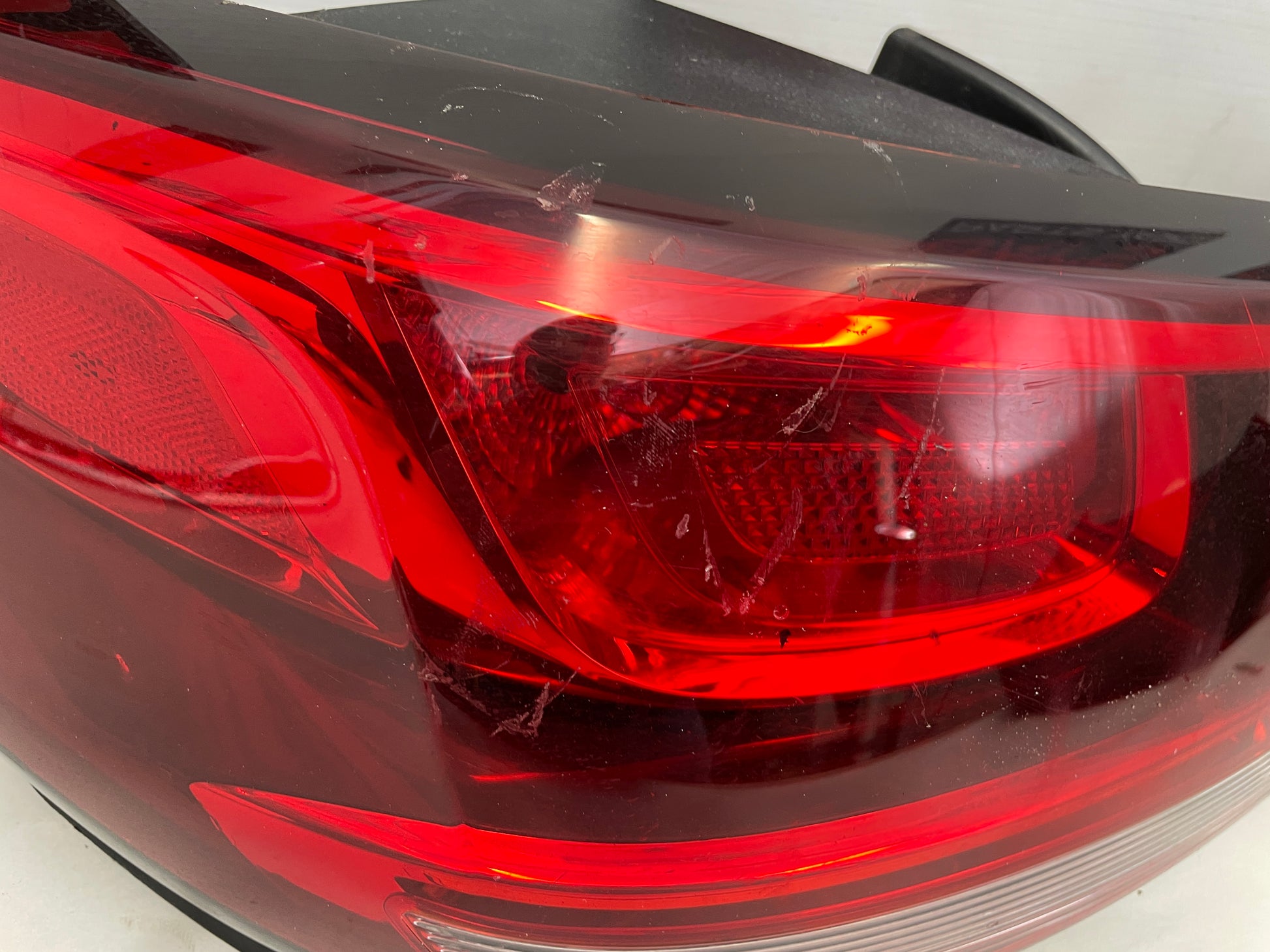 2017 Chevrolet SS Sedan RH & LH Tail Light Taillight Lamp OEM - Day's Parts Yard