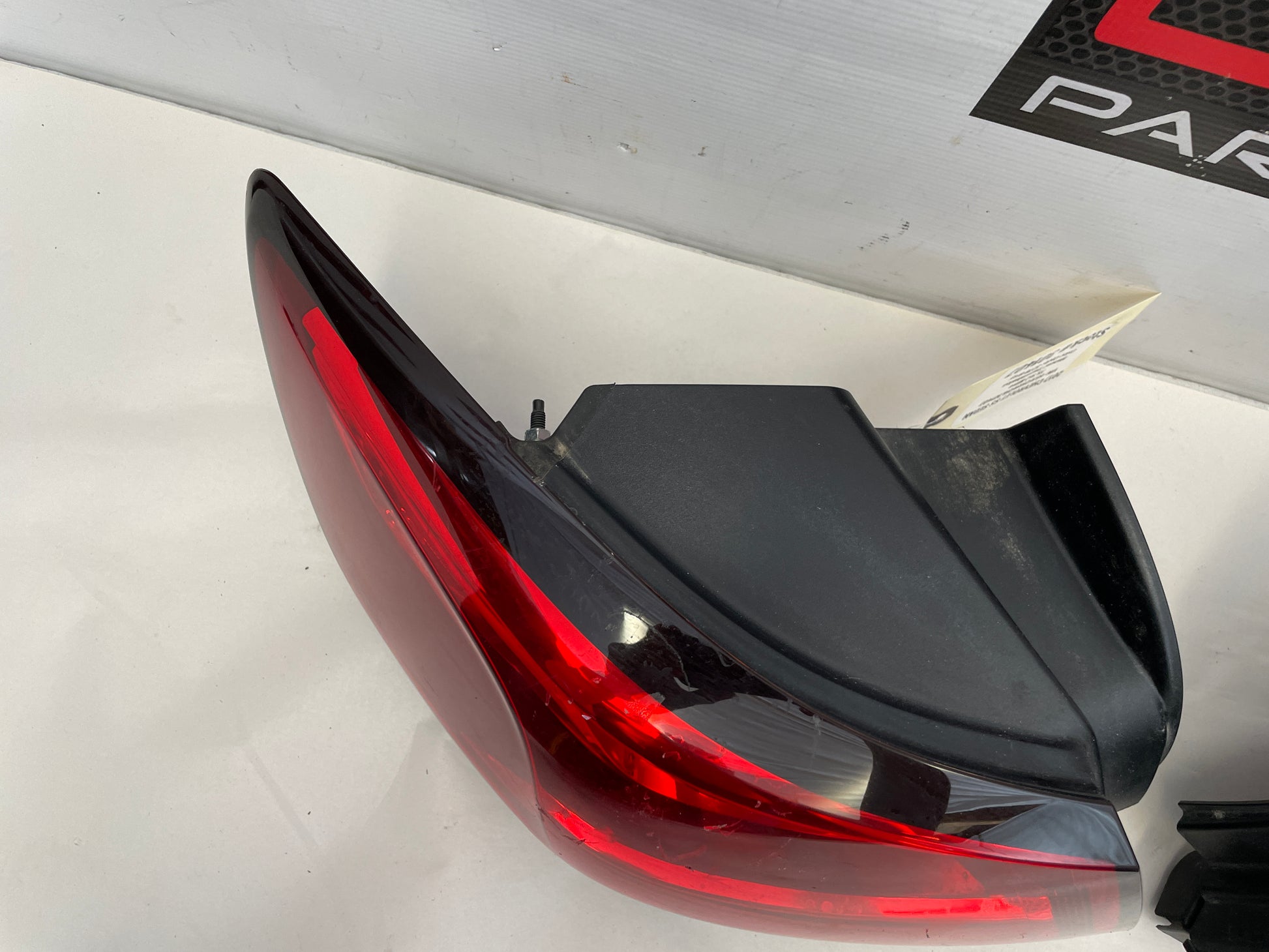 2017 Chevrolet SS Sedan RH & LH Tail Light Taillight Lamp OEM - Day's Parts Yard